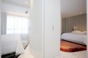 Sea Side Luxury Apartment