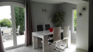 Jolie individuelle wifi climatisée au cœur de la Provence à 40 km Verdon et de Ste Maxime