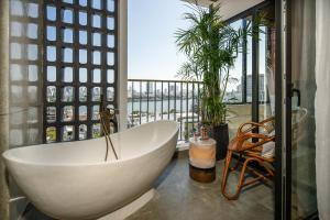 Seahorse Tropical Da Nang Hotel by Haviland