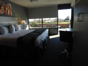 King Room - Non Smoking room in Ramada by Wyndham New Orleans