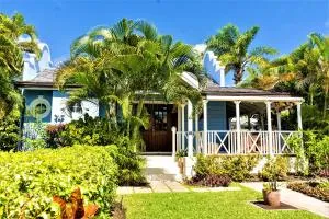 Sandy Lodge, 4 Porters Court - Mount Standfast