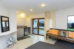 Zari House Te Awanga Holiday Home Te Awanga New Zealand J2ski