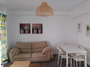 PISO CON VISTAS AL MAR