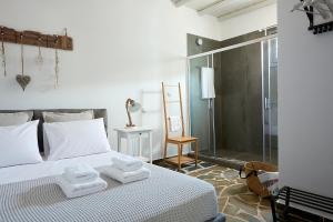 Miramare Luxury Apartments Milos Greece