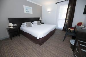 Triple Room room in Domaine de la Petite Isle - Luberon