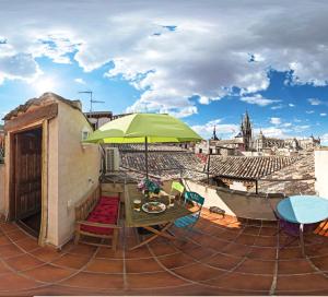 Casa Catedral  terraza privada con vistas en el corazón de Toledo
