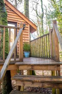 Finest Retreats - The Tree House - Eco-Friendly, Back to Nature Experience