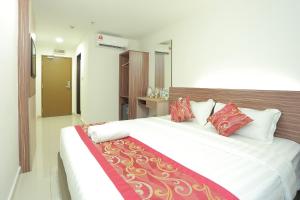 Deluxe King Room room in Bitz Bintang Hotel