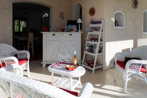 B&B / Chambres d'hotes Hotes'Antic Provence : photos des chambres