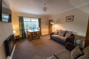 Host & Stay - Poppy Cottage