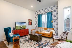 Four-Bedroom Townhouse room in New Listing! Brand-New Hillsboro Village Townhome condo