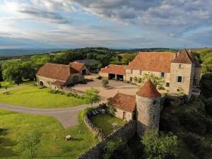 Gîte 8 pers du Château de Cantecor - Alvignac
