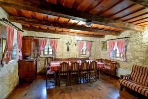 Hiža Golubić - Družbinec