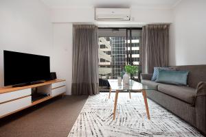 York St Apartments