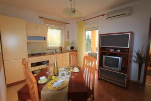Apartments Pekera 2 