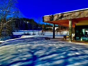 Ferienhaus am See mit Sauna und Whirlpool