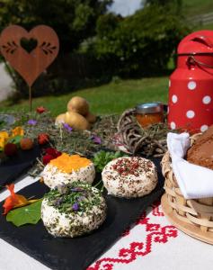 Brunner - Ferienwohnung im Hühnerhotel