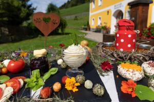 Brunner - Ferienwohnung im Hühnerhotel