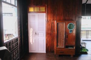 บ้านเสงี่ยม-มณี Baan Sa ngiam-Manee