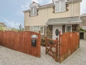 Kingfisher House - 廷塔杰尔