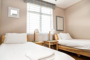 Spectacular Sea View Apartment 257 Eden on The Bay, Blouberg, Cape Town