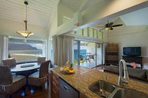 Two-Bedroom Condo room in Pali Ke Kua 217