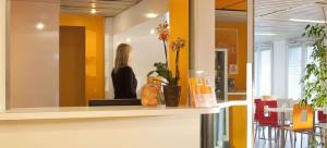 Hotels FAST HOTEL Les Ulis - Courtaboeuf : photos des chambres