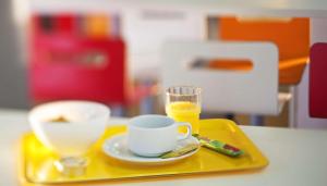 Hotels FAST HOTEL Les Ulis - Courtaboeuf : photos des chambres