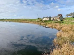 Dozmary Pool Barn - Temple