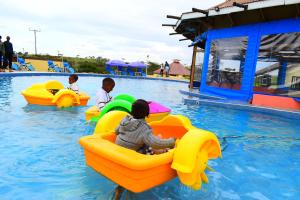 Lalanasi Lodge & Tented Camp