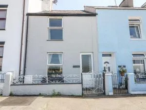 Glan Y Don - Port Dinorwic