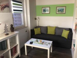 3 Zimmer Apartment mit Terrasse und Gartenblick nahe Stuttgart Messe, Andy und Gabi