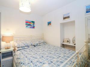 2 The Cottages