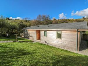 2 Miller's Island, Looe