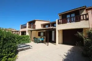 Domaine de vacances à 600m de la plage animations piscines en supplément belle villa climatisée 3 chambres 6 couchages WIFI LRPDSK3 - Portiragnes