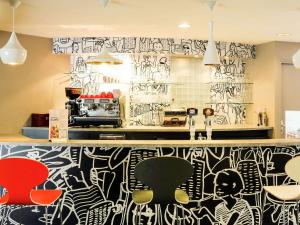 Hotels ibis Laval Le Relais D'Armor : photos des chambres