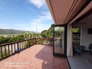 1222 On Cedric - self catering Villa
