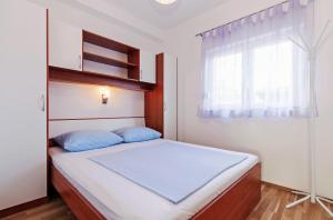 Family Apartment Marelja 