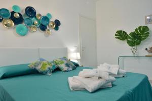 Appartamento con 2 Camere da Letto e Vista Piscina