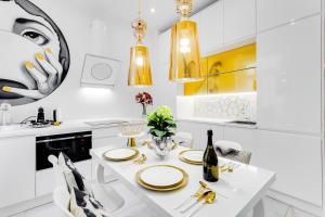 Drama Queen in Old Town Prague