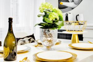 Drama Queen in Old Town Prague