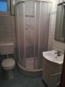 Apartments by the sea Novalja, Pag - 17973