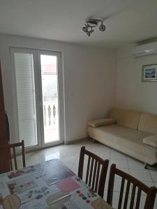 One-Bedroom Apartment with Terrace room in Apartments by the sea Novalja Pag - 17973