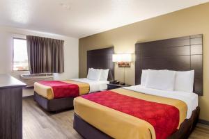 Room #46623809 room in Days Inn by Wyndham Somerset PA I-70 I-76