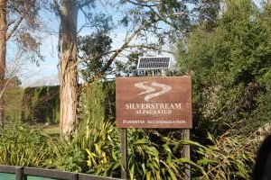 Silverstream Alpaca Farmstay & Tour - Ohoka