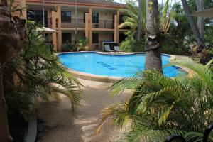 Oasis Inn Apartments