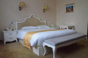 Soluxe Club International Hotel