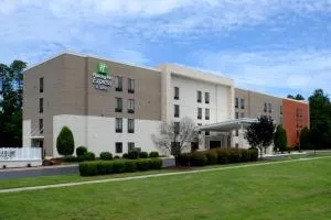 Holiday Inn Express & Suites Raleigh Durham Airport at RTP by IHG - 克莱格