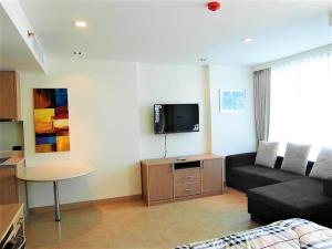 The Cliff sea pool views studio apartment Pratumnak Pattaya