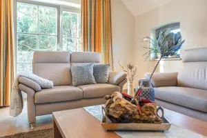 Ferienhaus Strandgut - Reetdachhaus in Strandnähe - Stubbenfelde